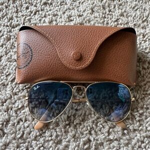 Ray-Ban Aviator Sunglasses with Case